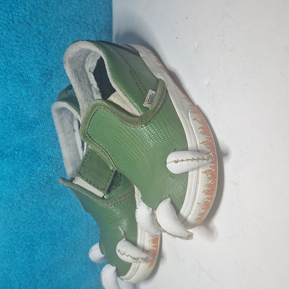 Toddler Vans Off The Wall Green Dragon Claw Reptile Slip-on with Velcro Size 7 - Picture 4 of 13